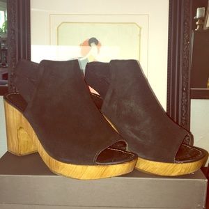 Kenneth Cole Reaction size 8 black sling backs